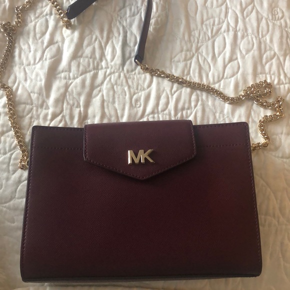 Michael Kors Handbags - Barely ever used/worn burgundy purse